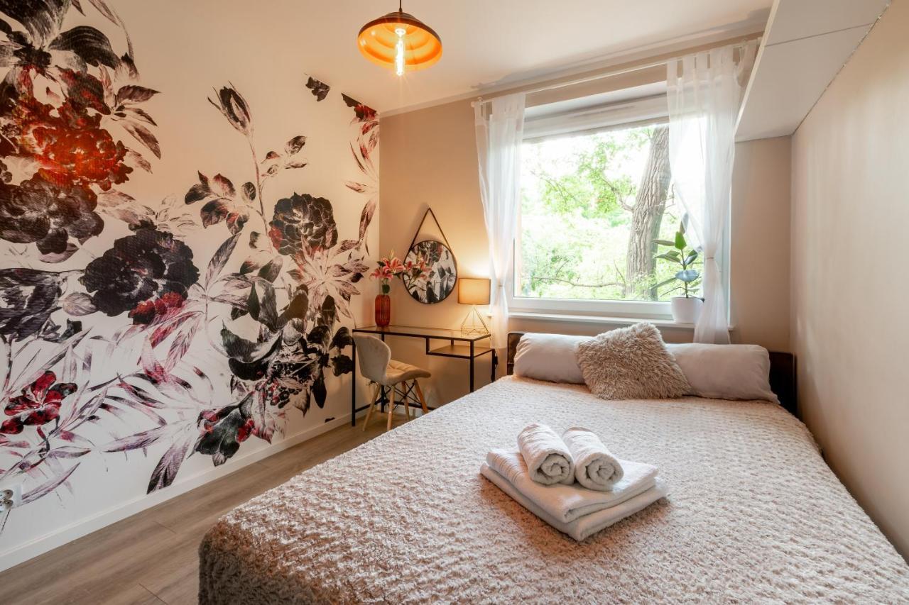Sun House Apartment + Free Parking Wroclaw Exterior photo